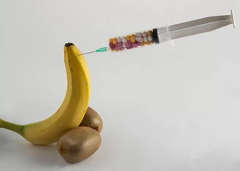 injectable penis enlargement in the example of a banana